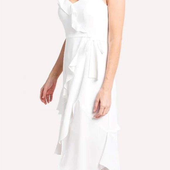 Beautiful white ruffle dress, new with tags - Picture 3 of 6